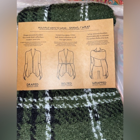 Igloos Ladies Ruana Olive Plaid Shawl Wrap - Picture 3 of 4